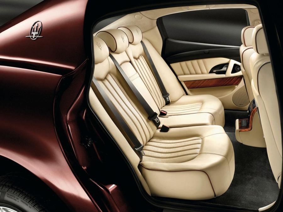  Maserati Quattroporte Executive GT 2005 года  (фото 11 из 18)